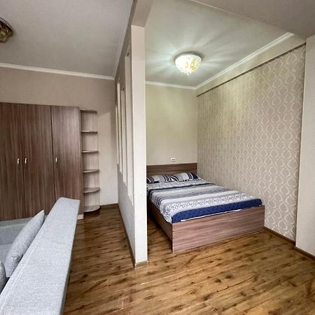 בישקק Rent Home Kg На Манаса Боконбаева מראה חיצוני תמונה